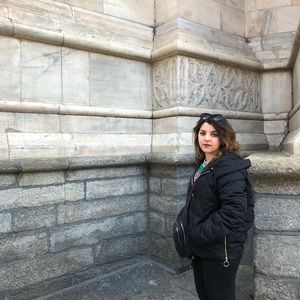 Meet your Posher, Zeynep